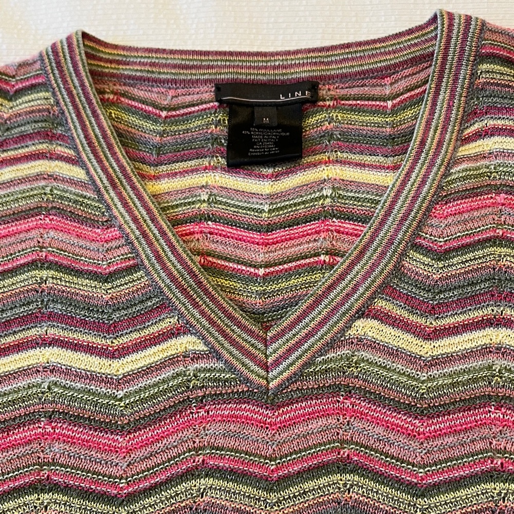 Women’s V-Neck Sweater, Chevron Pattern, Lightweight Wool Blend, Italy, Medium